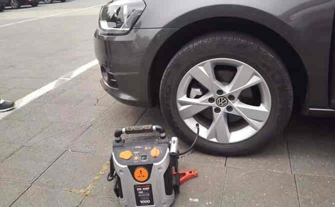 广宁汽车搭电案例